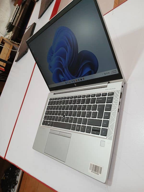 HP ELITEBOOK 840 G7 1