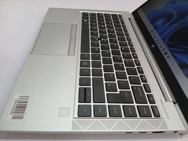 HP ELITEBOOK 840 G7 4