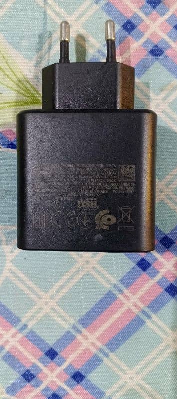 original Samsung 45. watt. charger super fast 1