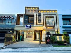 3 Years Installments Plan 10 Marla Brand New House For Sale In Park View City