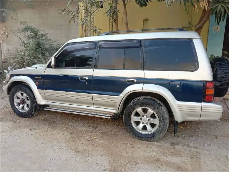 Mitsubishi Pajero 1993 Exceed 2.4 5