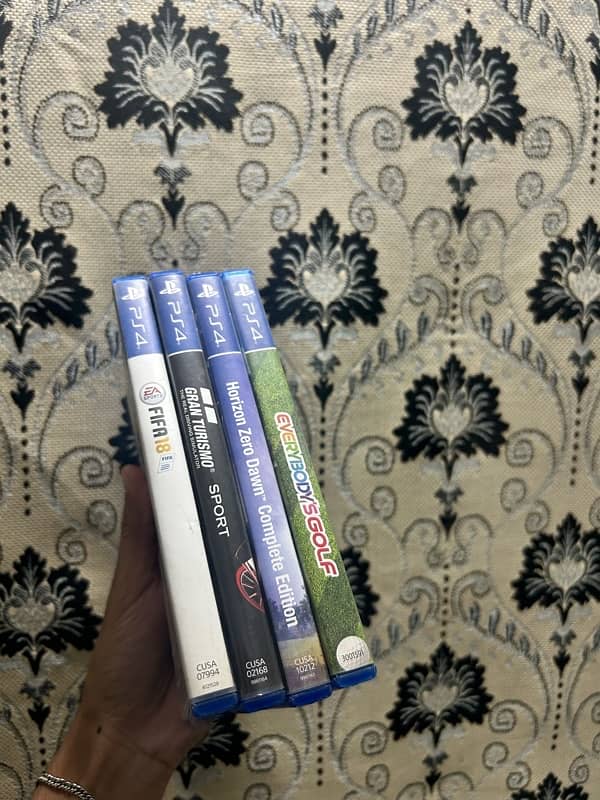 FIFA 18, Horizon ZeroDown,wwe 2k18,Gran Turismo Sports, Everybody Golf 8