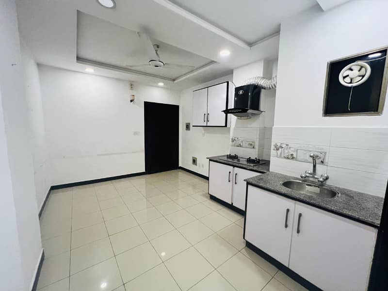 569 sqft Flat For Sale 3