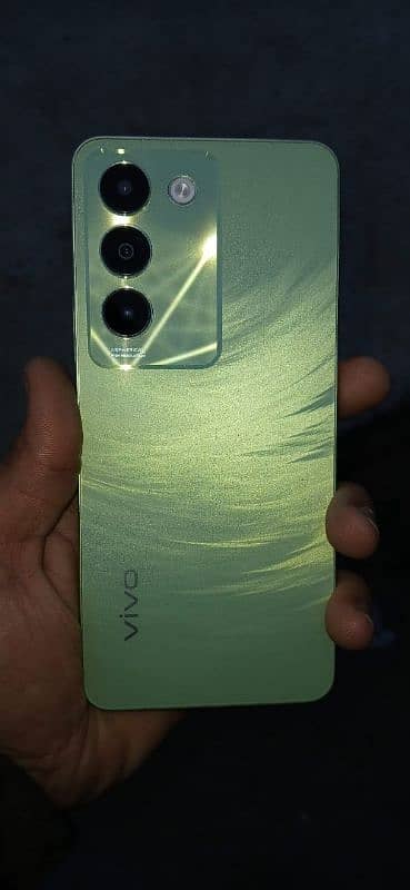 vivo y100 0