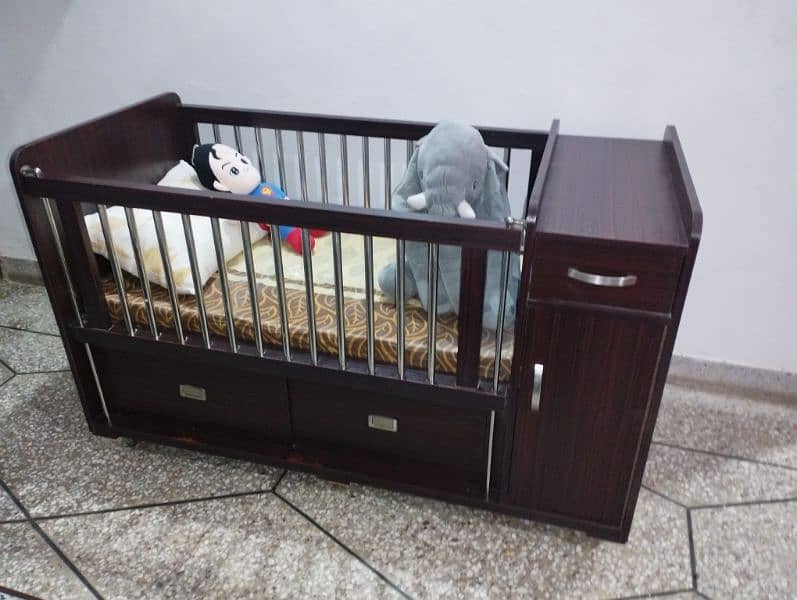 Baby Cot (in Used Condition 9.5/10) With Storage Drawers and Mattress 3