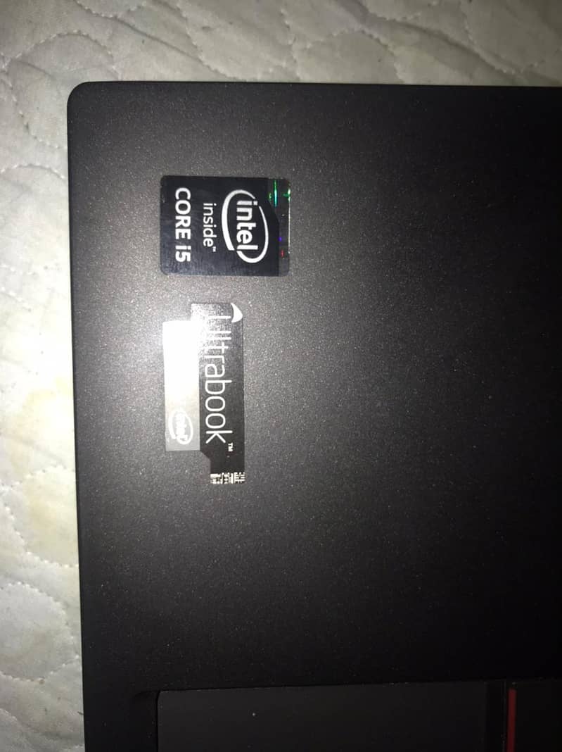 intel core i5 8 GB RAM 120GB SSD hard drive 1