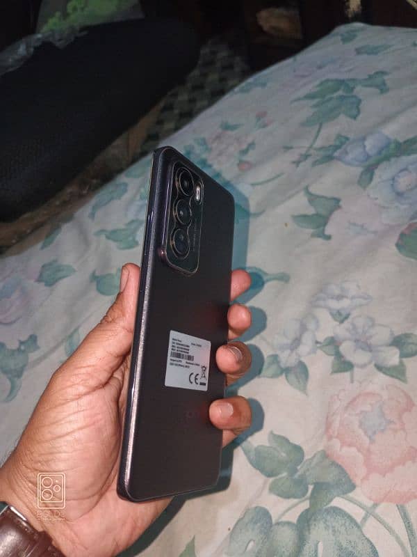 Oppo reno 12 12/512 4