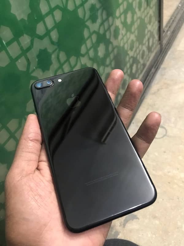 iphone 7plus 128gb pta approved 0347-0606029 2