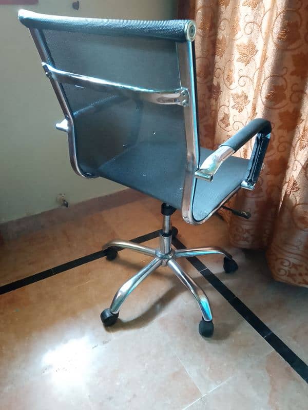 steel chair for the office with black color / computer chair 11