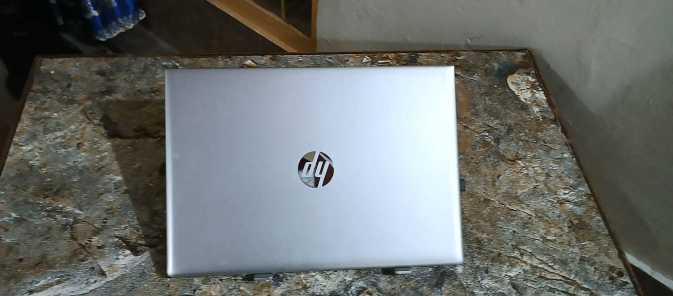 Hp probook 640G5 i5 8th gen 9