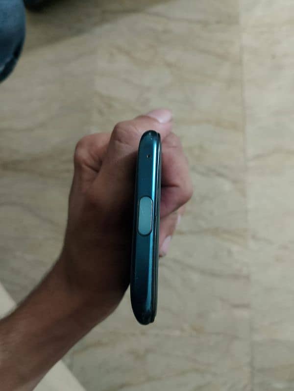 Oppo reno 2f everything are original with box and original charger 4