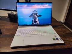 LENOVO LEGION PRO 7 (2024) - RTX 4060, i9 14TH GEN - 1 DAY USED