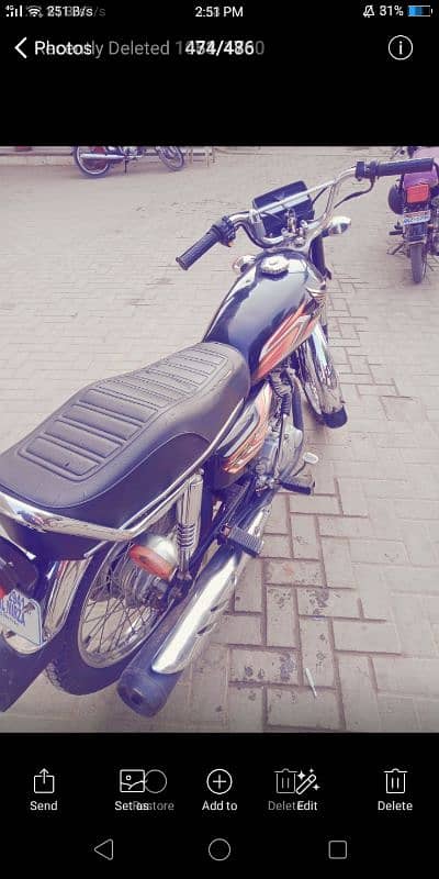 selling 125 Honda 1