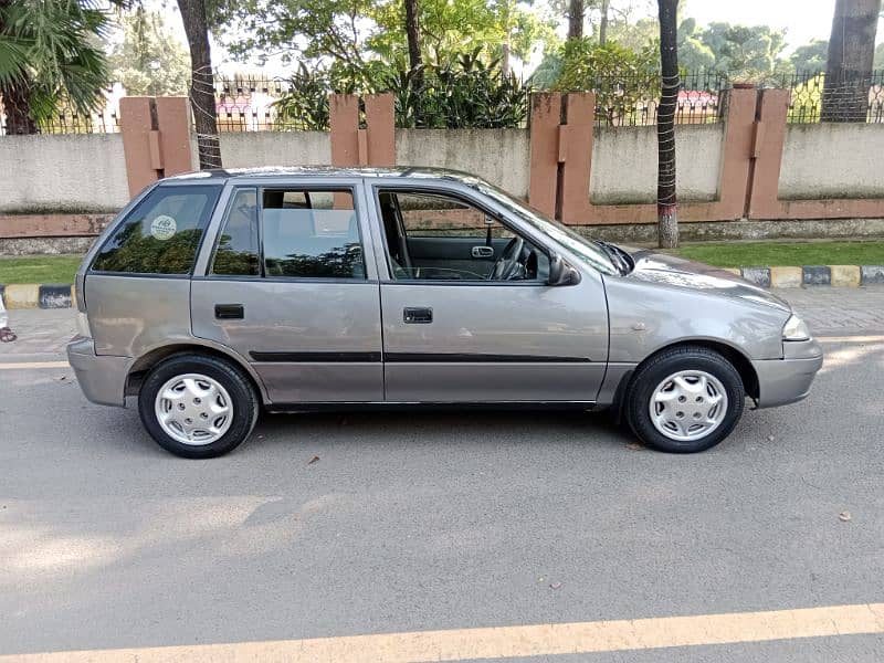 Suzuki Cultus 2013 7