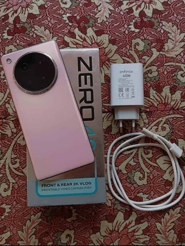 infinix zero 40 8/256 box and original charger 2