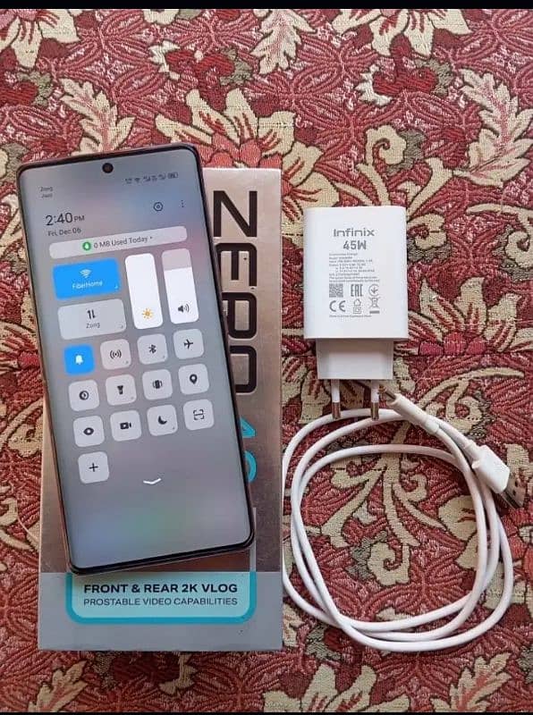 infinix zero 40 8/256 box and original charger 3