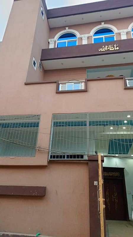 5 Marla Full House For Rent in Johar Town for office or Family 5