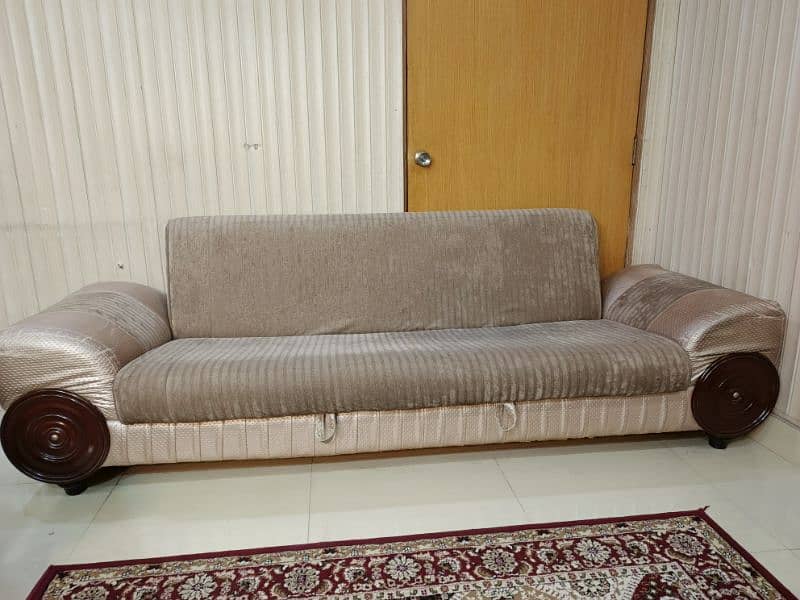 COMFY SOFA COME BED (3 SEATER) 0