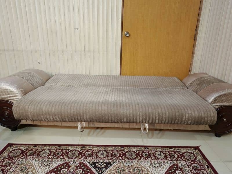 COMFY SOFA COME BED (3 SEATER) 2