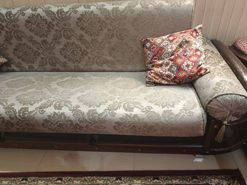 COMFY SOFA COME BED (3 SEATER) 1