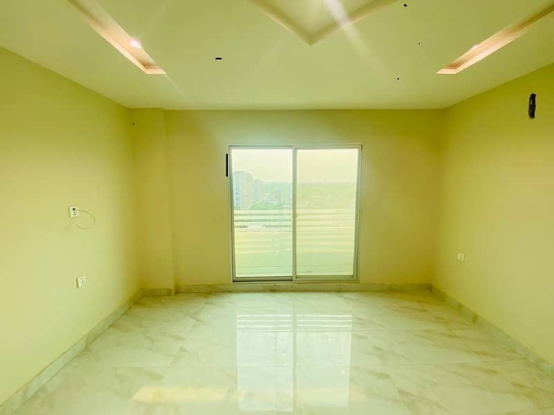 1 BEDROOM BRAND NEW APARTMENT FOR RENT IN BAHRIA TOWN LAHORE 5