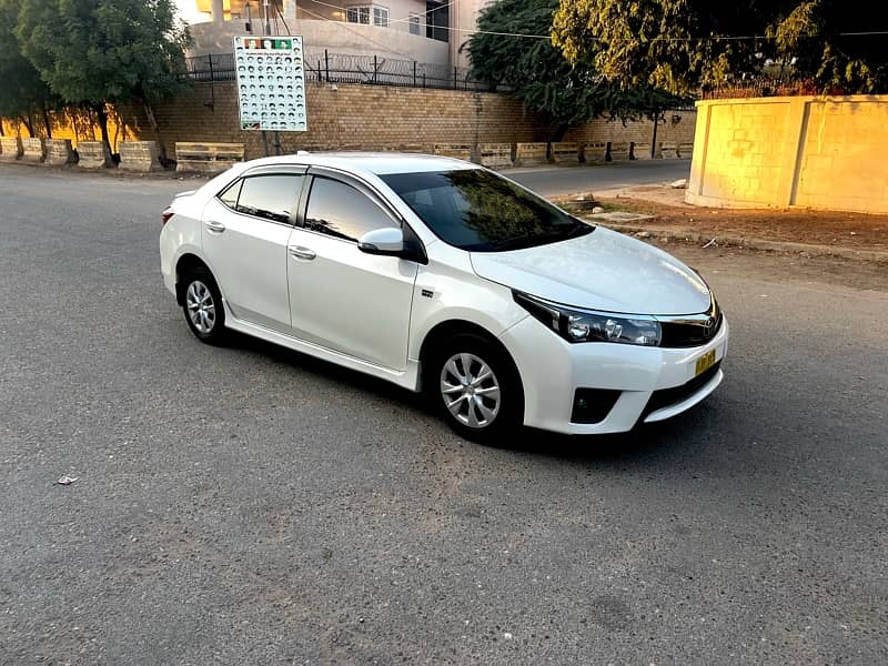 Toyota Corolla GLI 2017 MANUAL 2