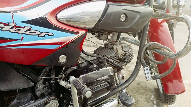 Honda Pridor 100cc Bike in Lush Condition with Genuine Parts Attached. 7