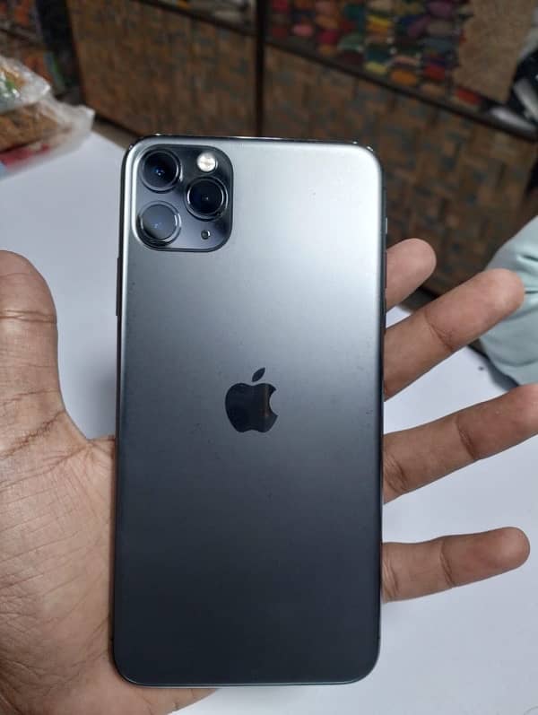 Iphone 11 pro max 64 GB non PTA, Factory Unlock, Battery Message 0