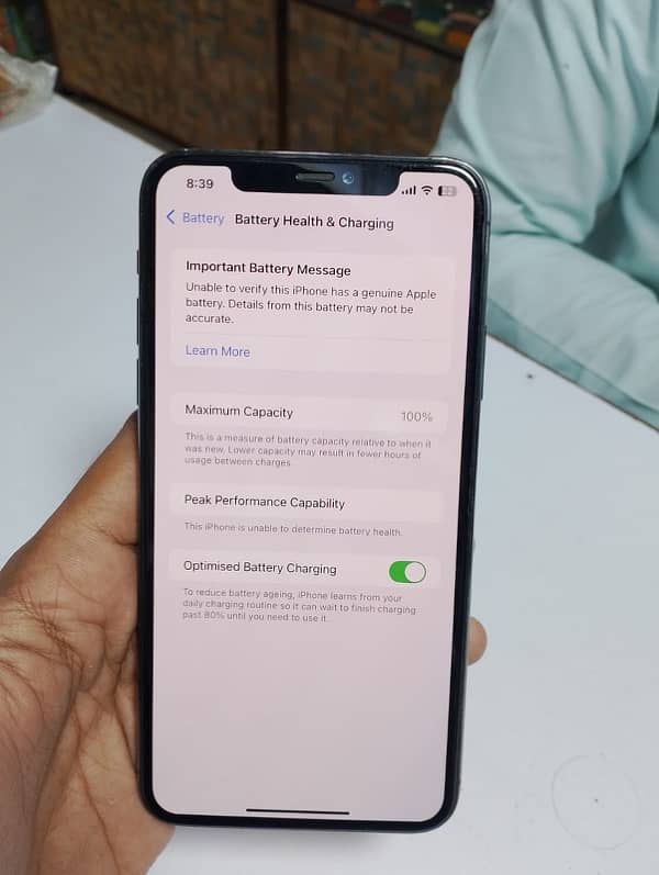 Iphone 11 pro max 64 GB non PTA, Factory Unlock, Battery Message 5