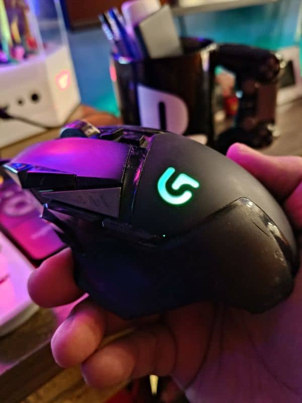 LOGITECH G502 Gaming Mouse 0