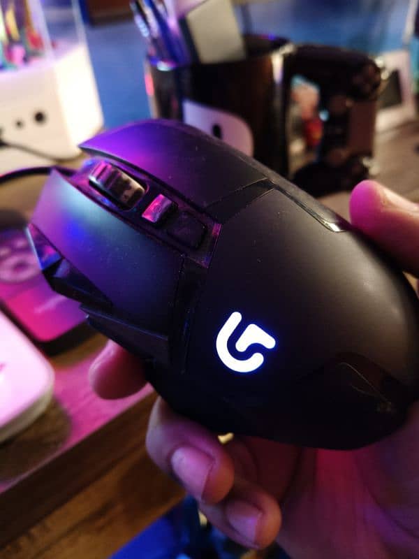 LOGITECH G502 Gaming Mouse 1