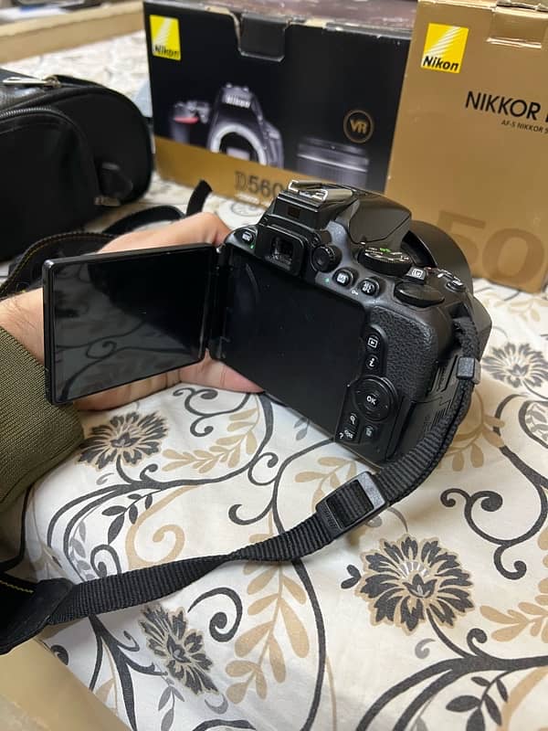 Nikon D5600 DSLR Camera with 50 mm Lens, immaculate condition! 3