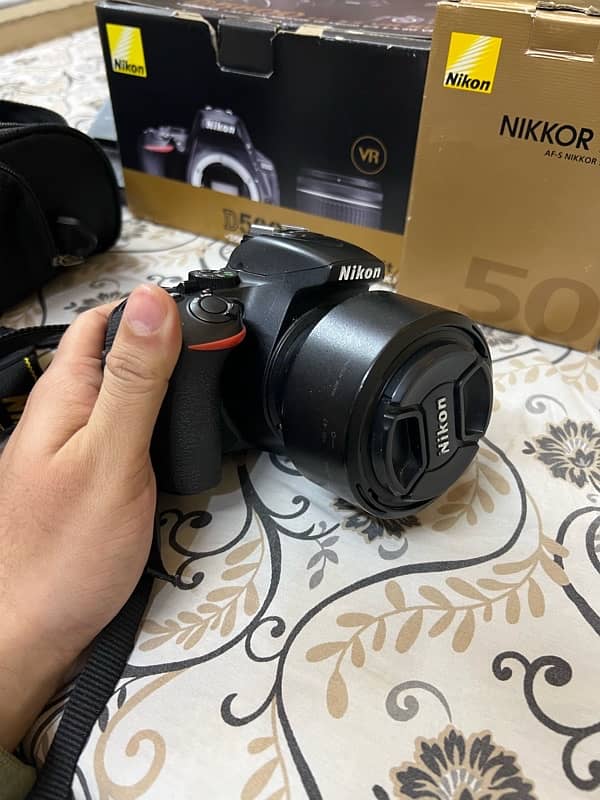 Nikon D5600 DSLR Camera with 50 mm Lens, immaculate condition! 4