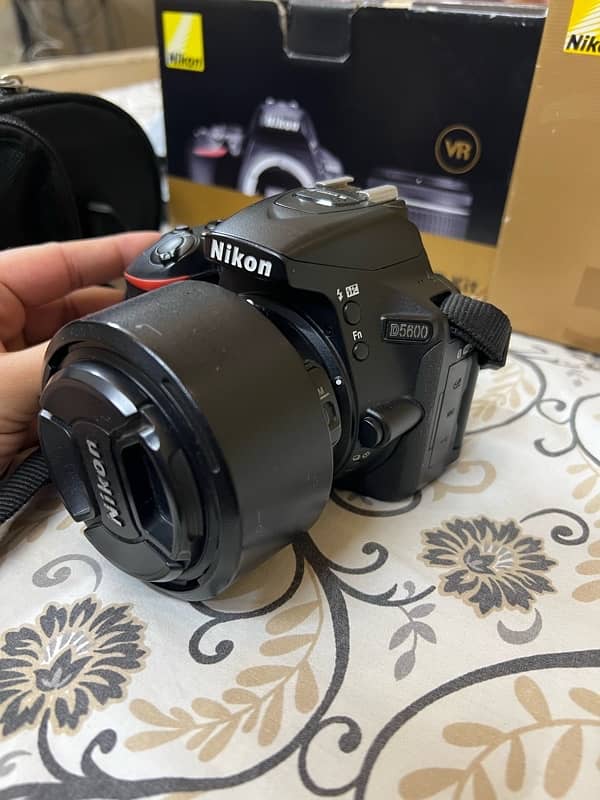 Nikon D5600 DSLR Camera with 50 mm Lens, immaculate condition! 7