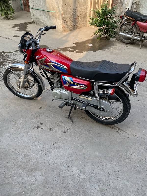 honda 125 2022 5