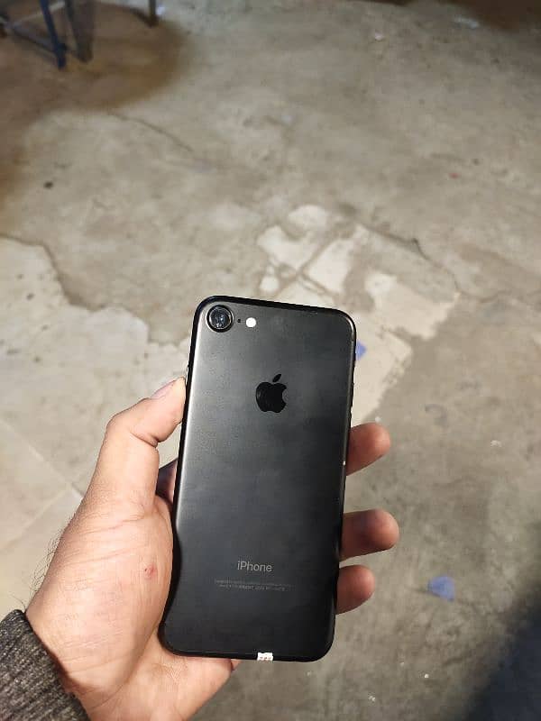 iphone 7 non PTA 128GB 2