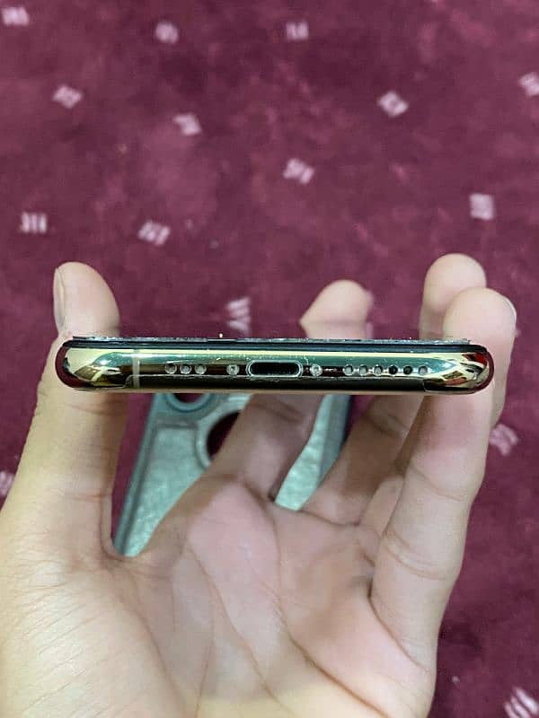 iPhone Xs Dual PTA Approved 64gb 5