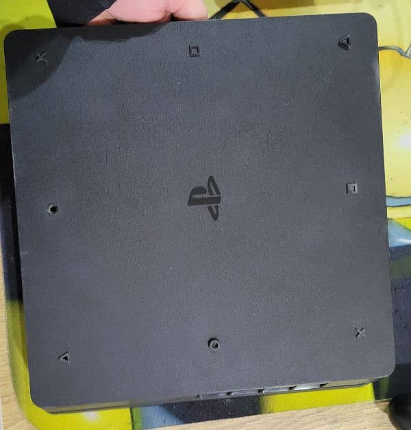 Ps4 Slim Console with two controllers 6