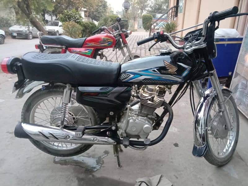 Honda 125 2023 urgent sale 4