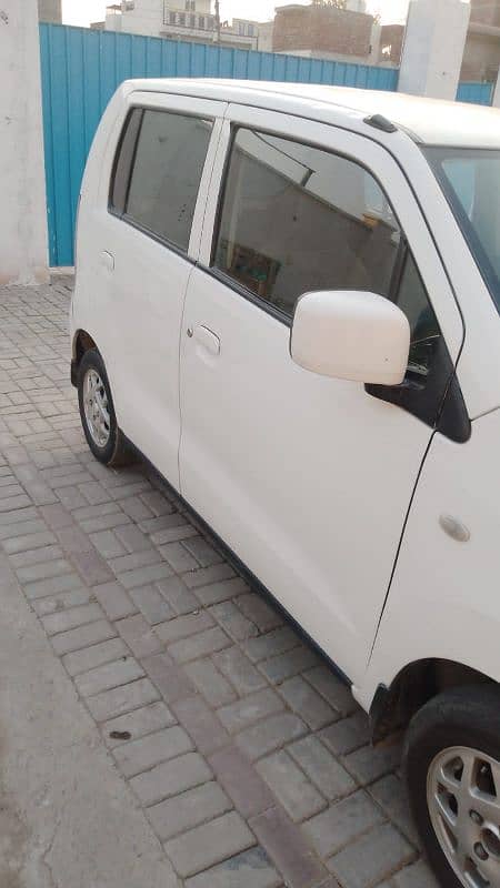 Suzuki Wagon R 2019 1