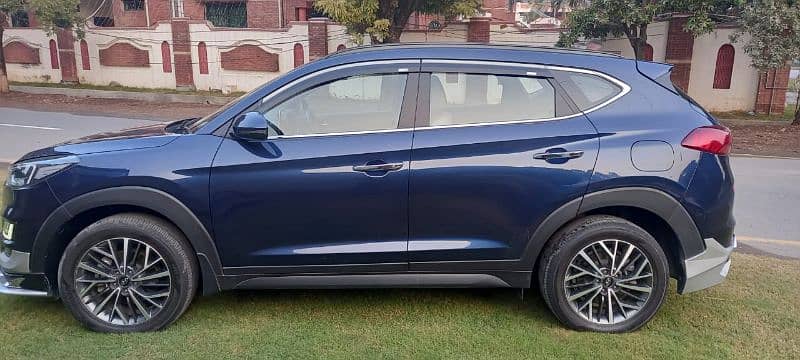 Hyundai Tucson AWD 2021 Model 3