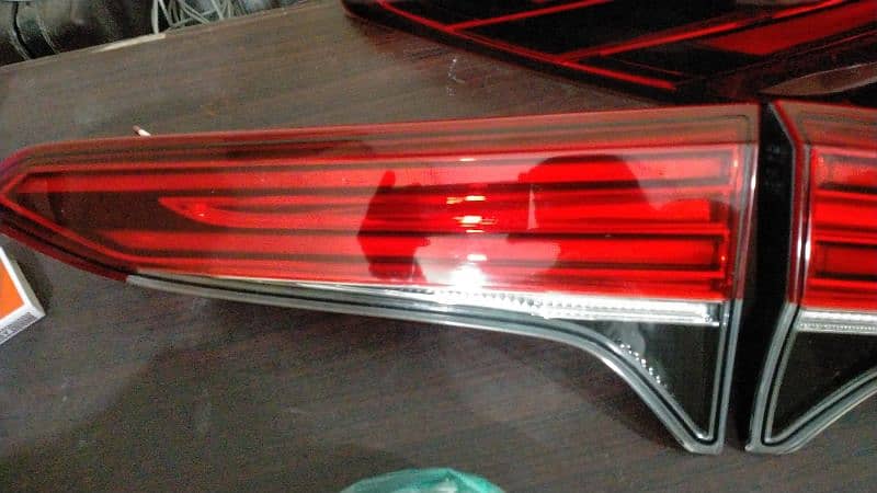 Toyota Fortuner headlights and back light sets 3