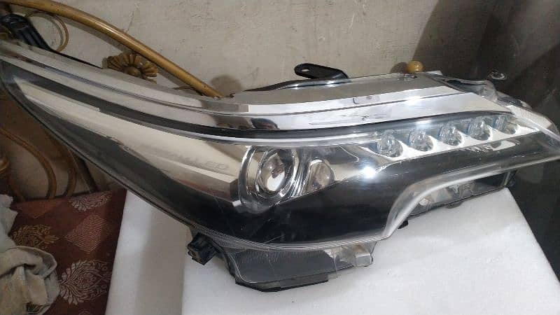 Toyota Fortuner headlights and back light sets 4