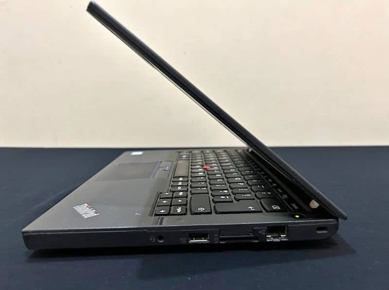 Lenovo Thinkpad - i5 7th Generation 1