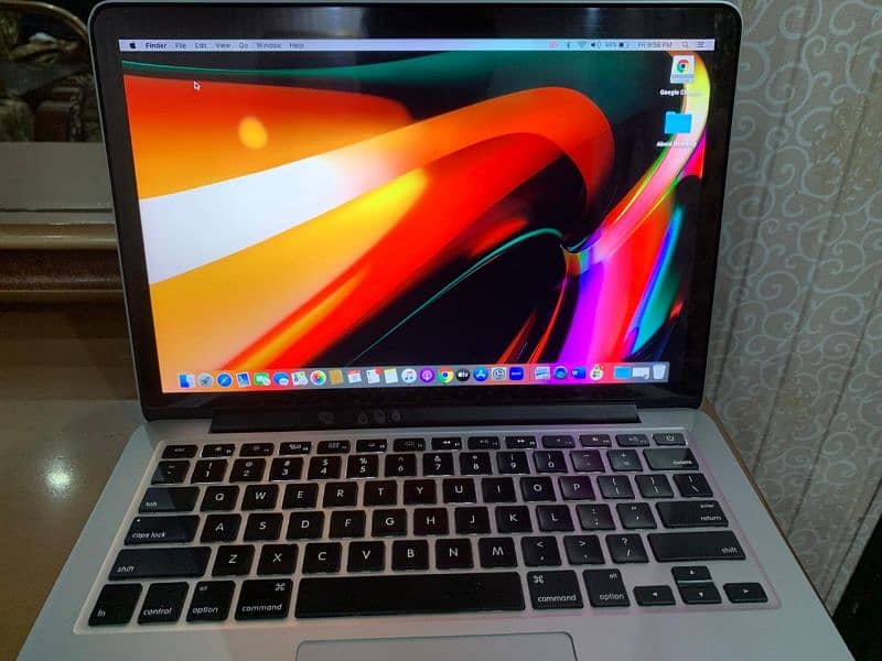 MacBook Pro Retina 13" (Early 2013) 1