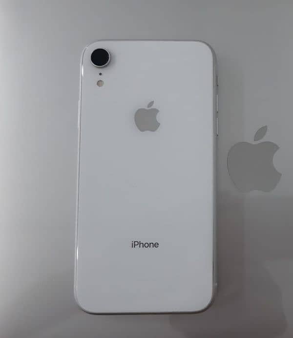 IPhone XR 4