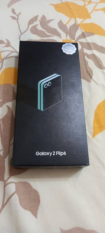 New samsung Z flip6 for sale 7