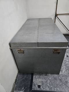 6ft iron trunk paiti