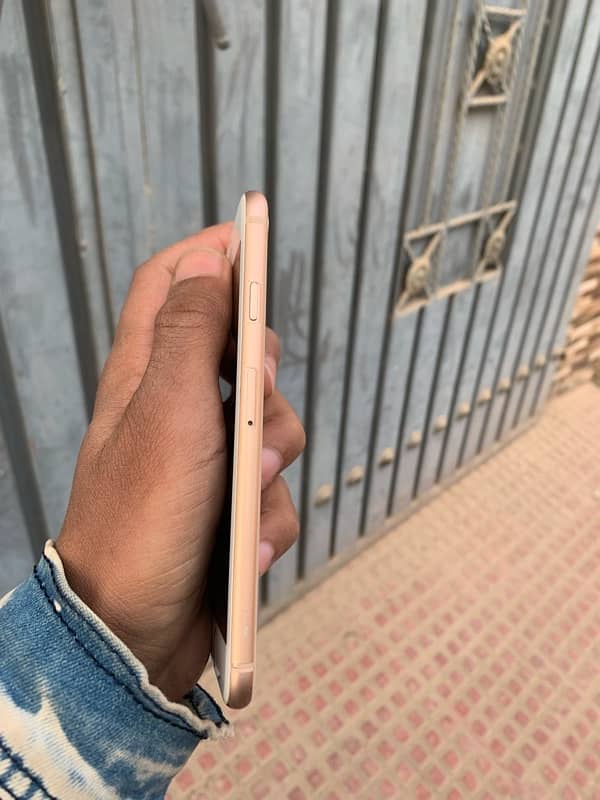 IPhone 8 ,64gb Non pta 4