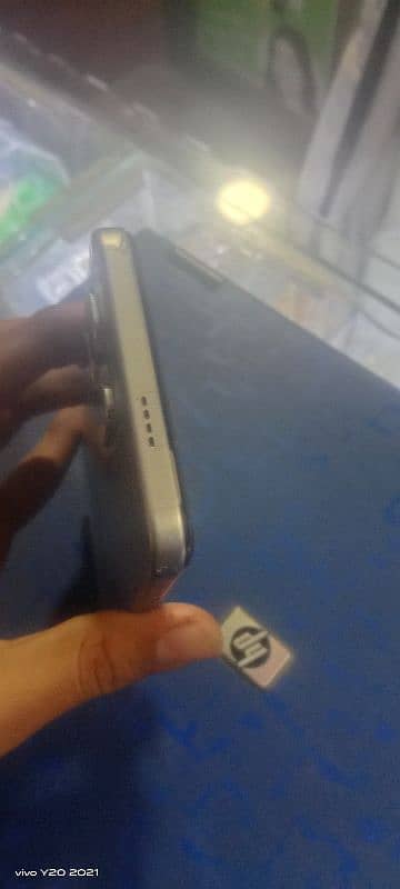 Infinix Hot 50i 8